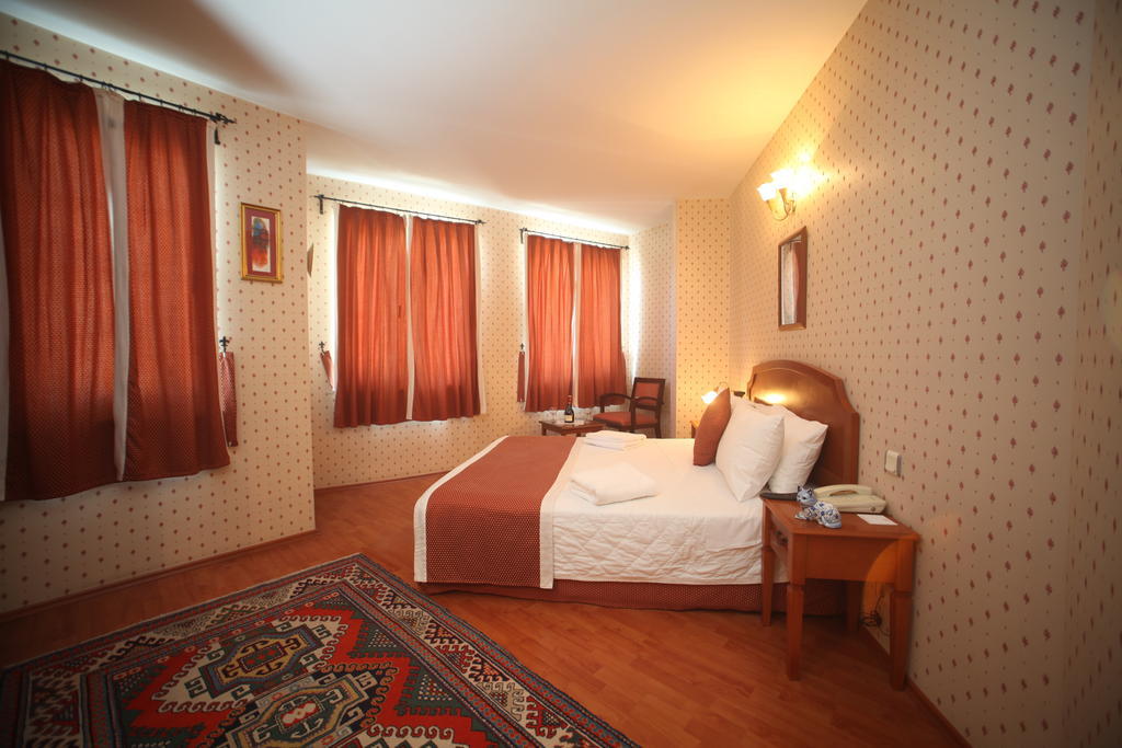 Hotel Erguvan - Special Category Istanbul Bilik gambar